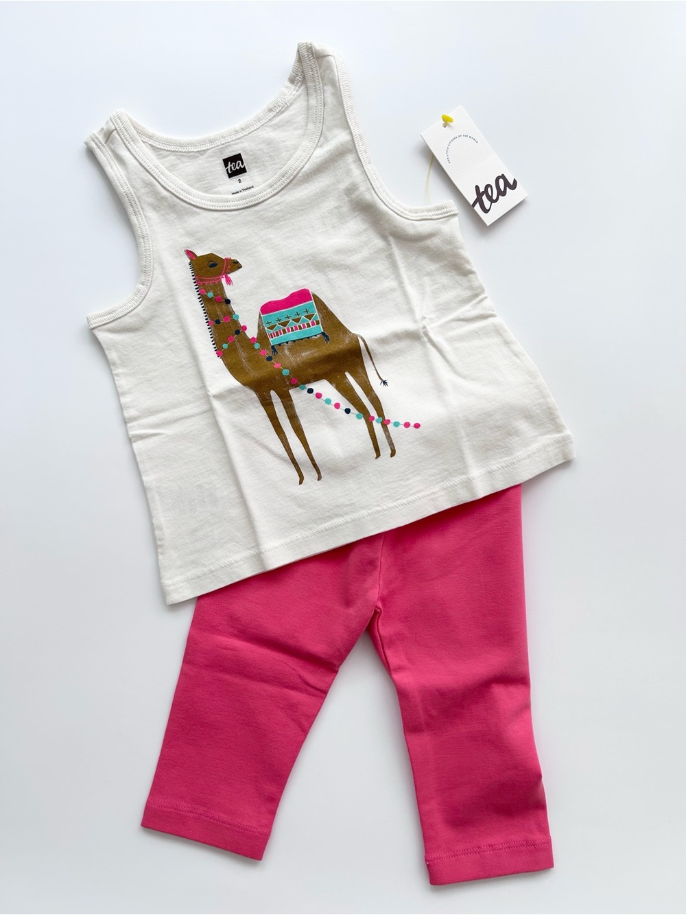 Bundle NWT Tea Collection Hump Day Camel Tank + Neon Rosa Capri Leggings Size 2